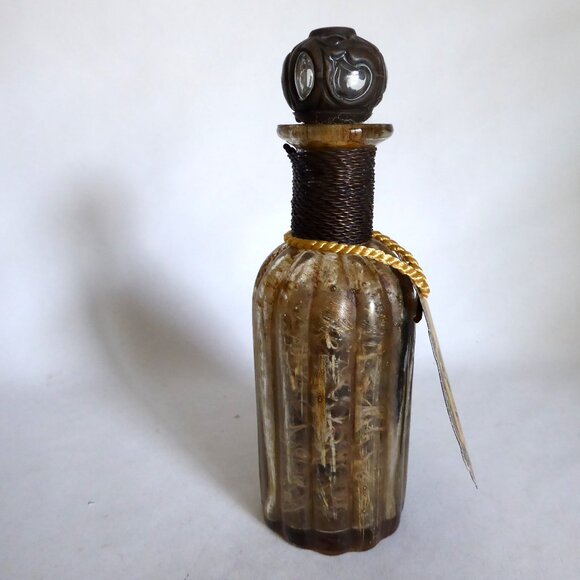 NEW 9” APOTHECARY DEADLY NIGHT SHADE HALLOWEEN GLASS BOTTLE PROP ODDITY - Picture 4 of 10